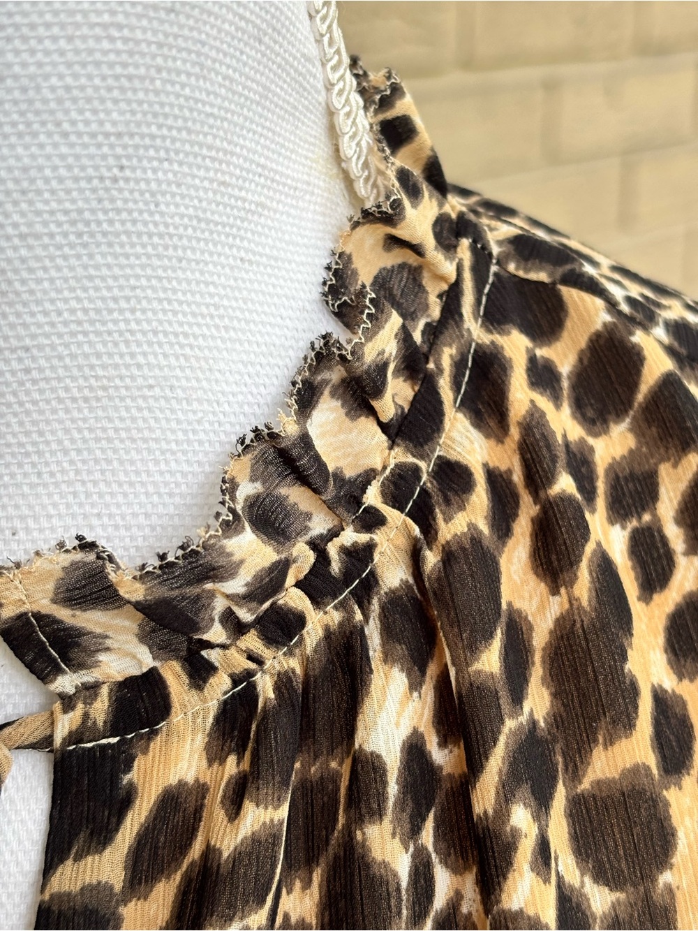 J.Crew Factory Leopard Sleeveless Ruffle Tie-Neck Top Black/Brown Size M - Picture 4 of 11